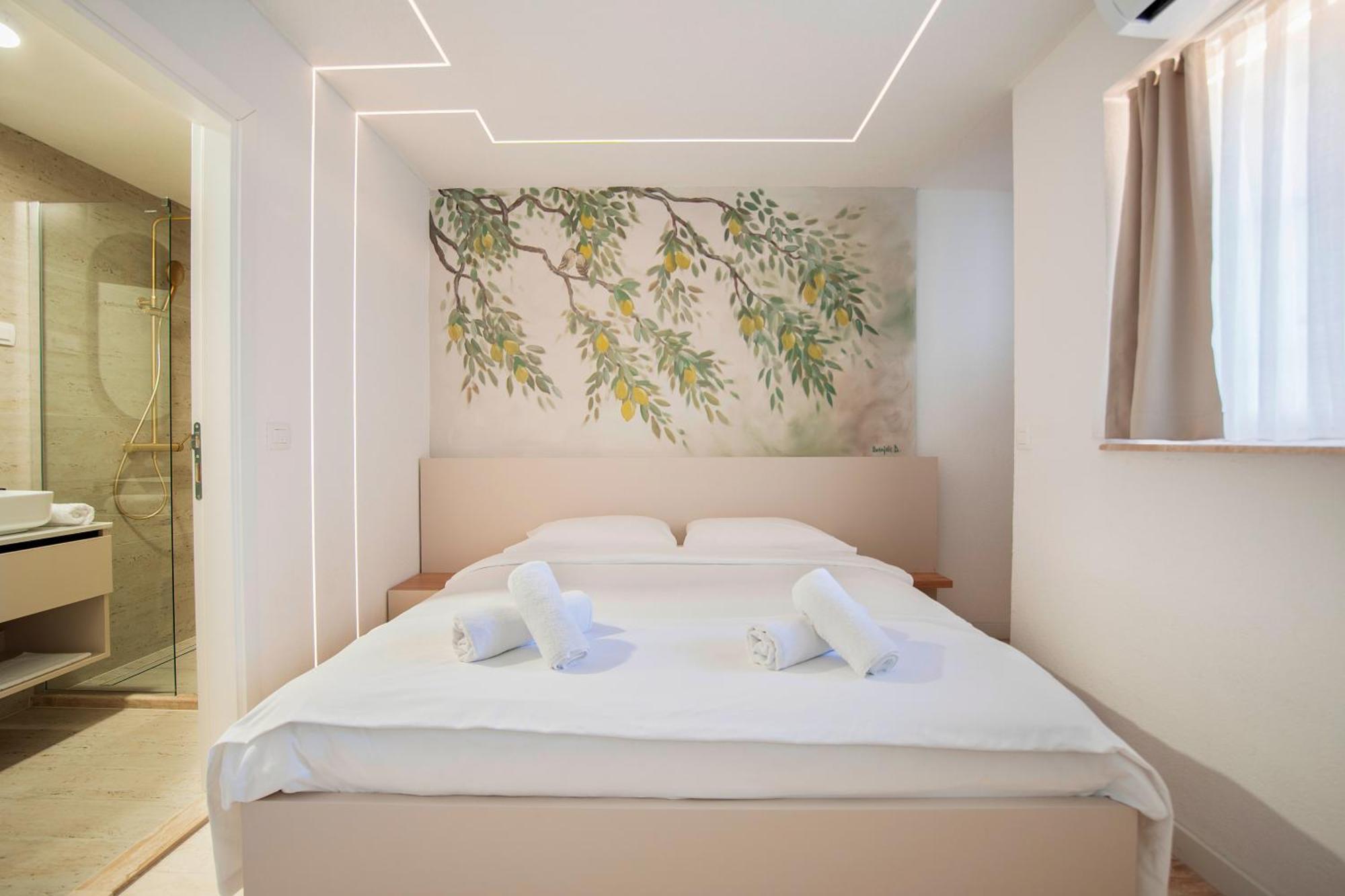 Style Rooms Split Exterior foto