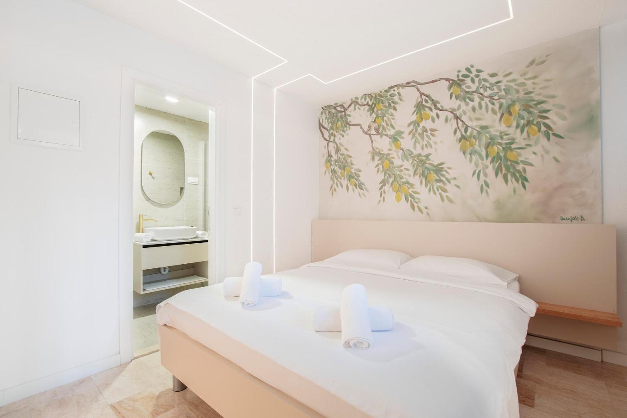 Style Rooms Split Exterior foto